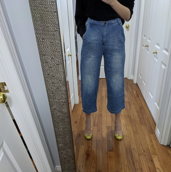 Jean's - Picture 5 of 8